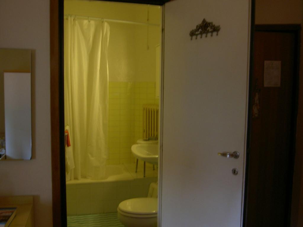 Albergo Kristina Бордігера Екстер'єр фото